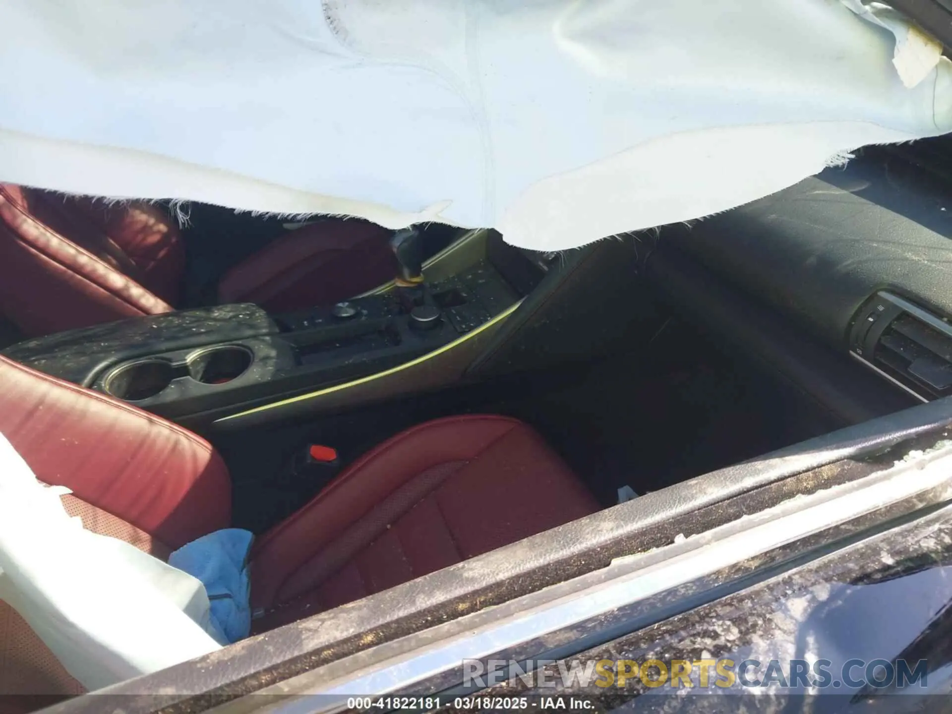 5 Photograph of a damaged car JTHG81F23L5042318 LEXUS IS 300 2020