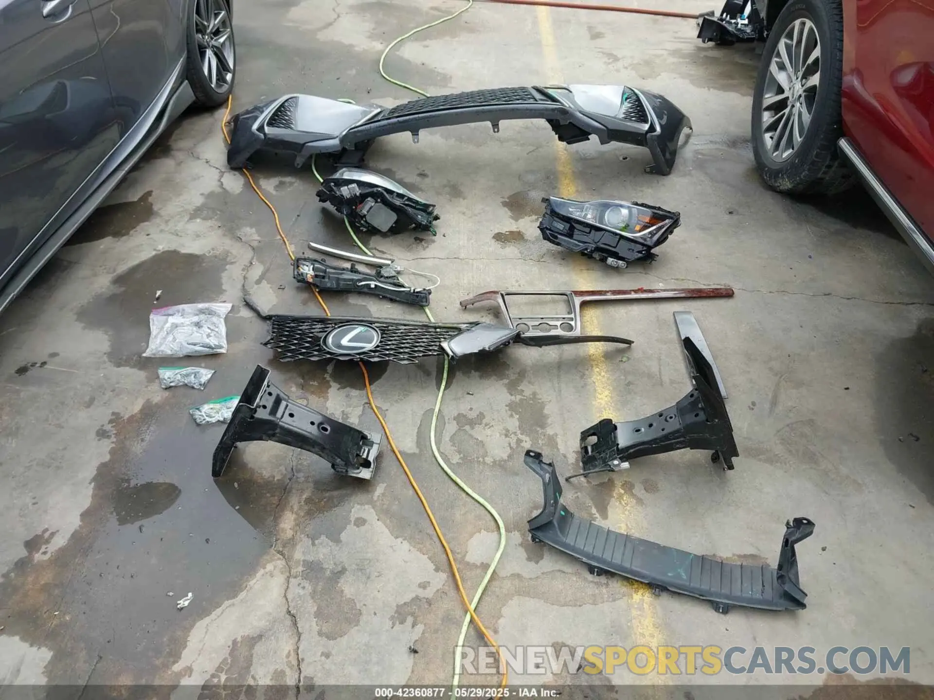 12 Photograph of a damaged car JTHGA1D25L5101652 LEXUS IS 300 2020