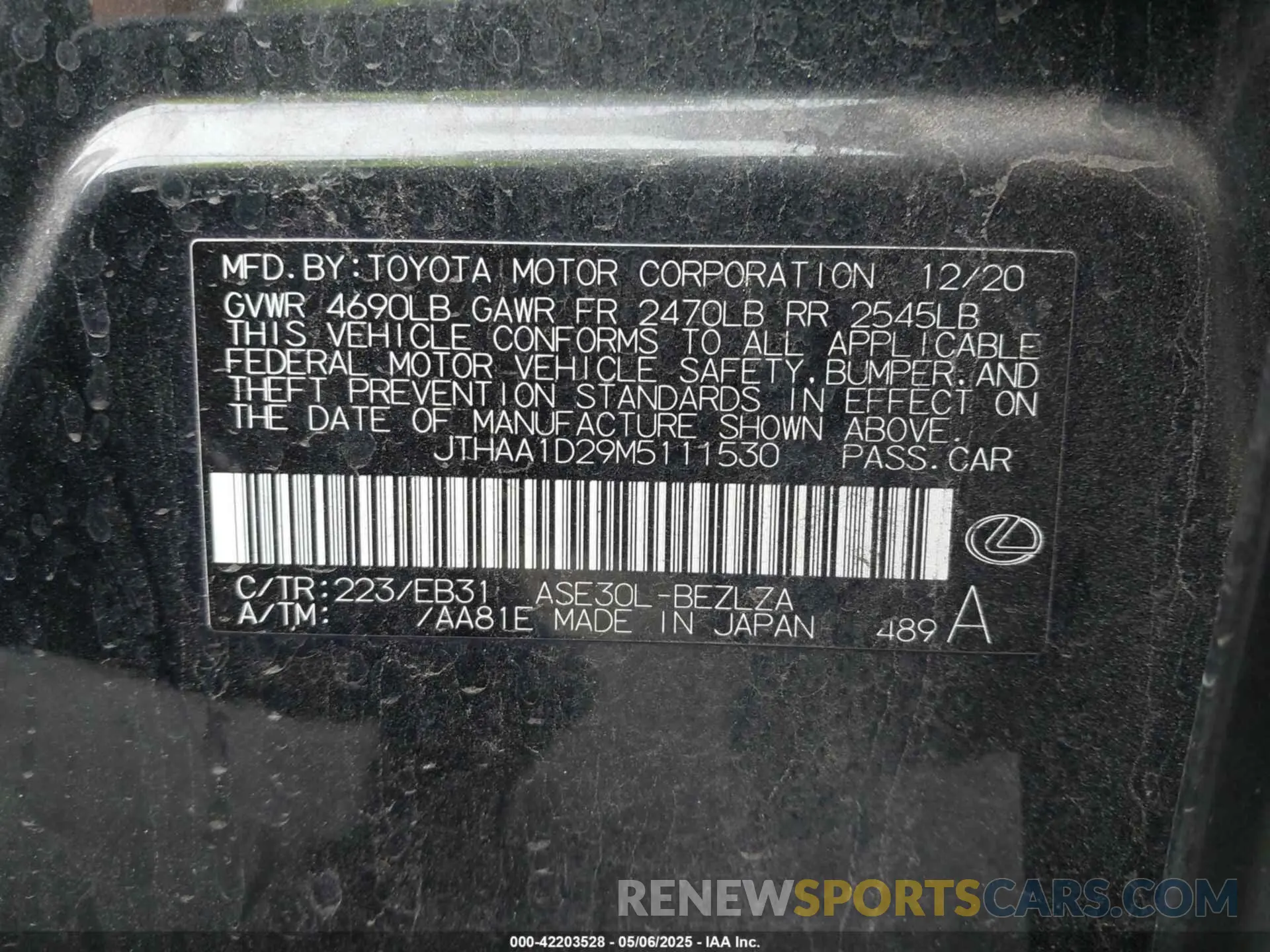 9 Photograph of a damaged car JTHAA1D29M5111530 LEXUS IS 300 2021