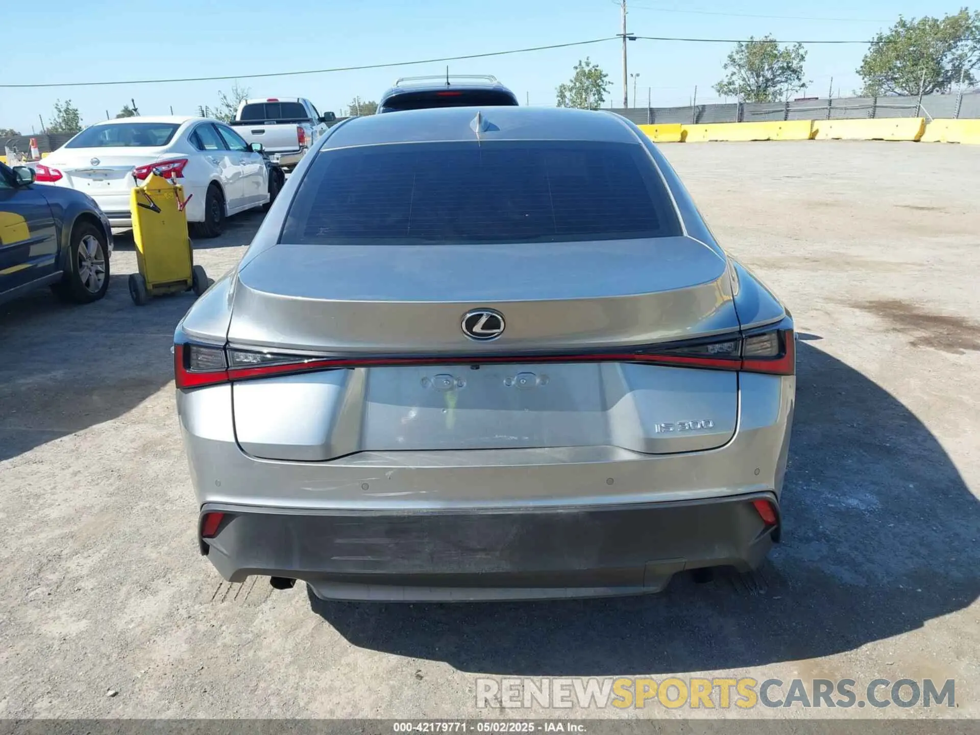 16 Photograph of a damaged car JTHCA1D24M5115848 LEXUS IS 300 2021