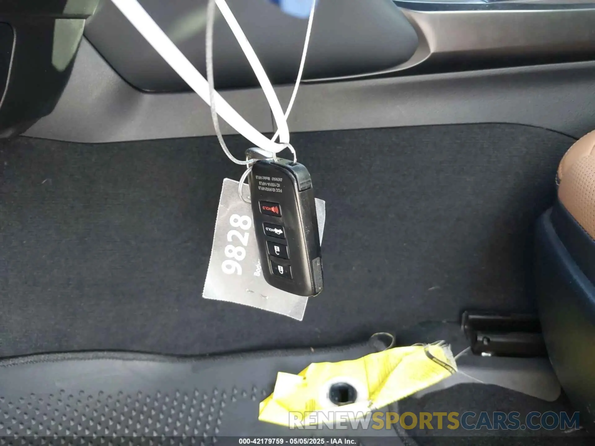 11 Photograph of a damaged car JTHCA1D26M5113003 LEXUS IS 300 2021