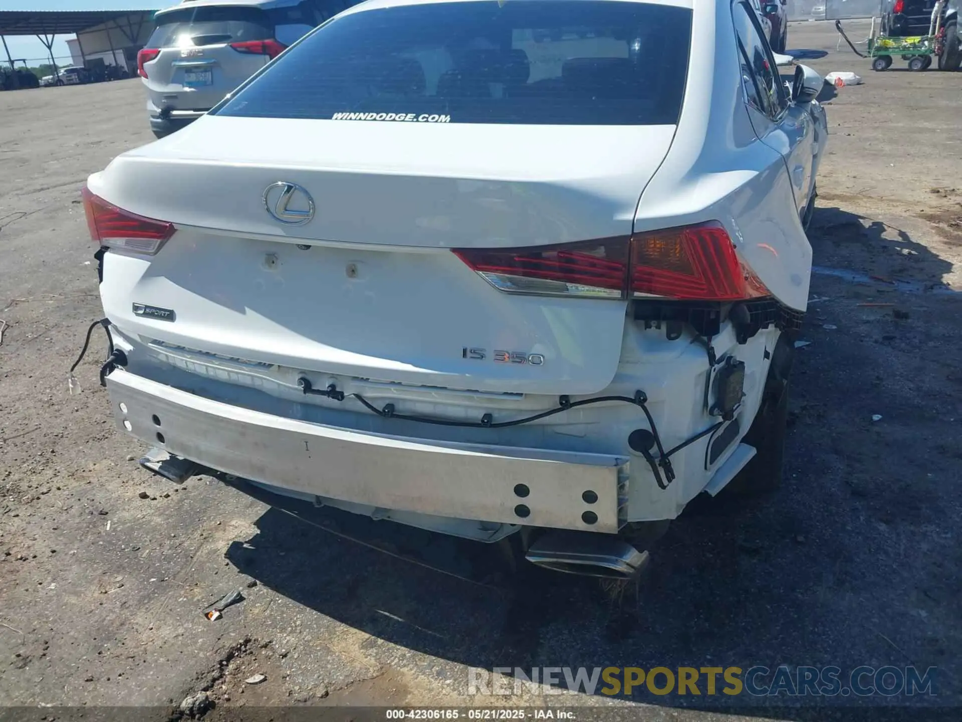 17 Photograph of a damaged car JTHBZ1D21K5034050 LEXUS IS 350 2019
