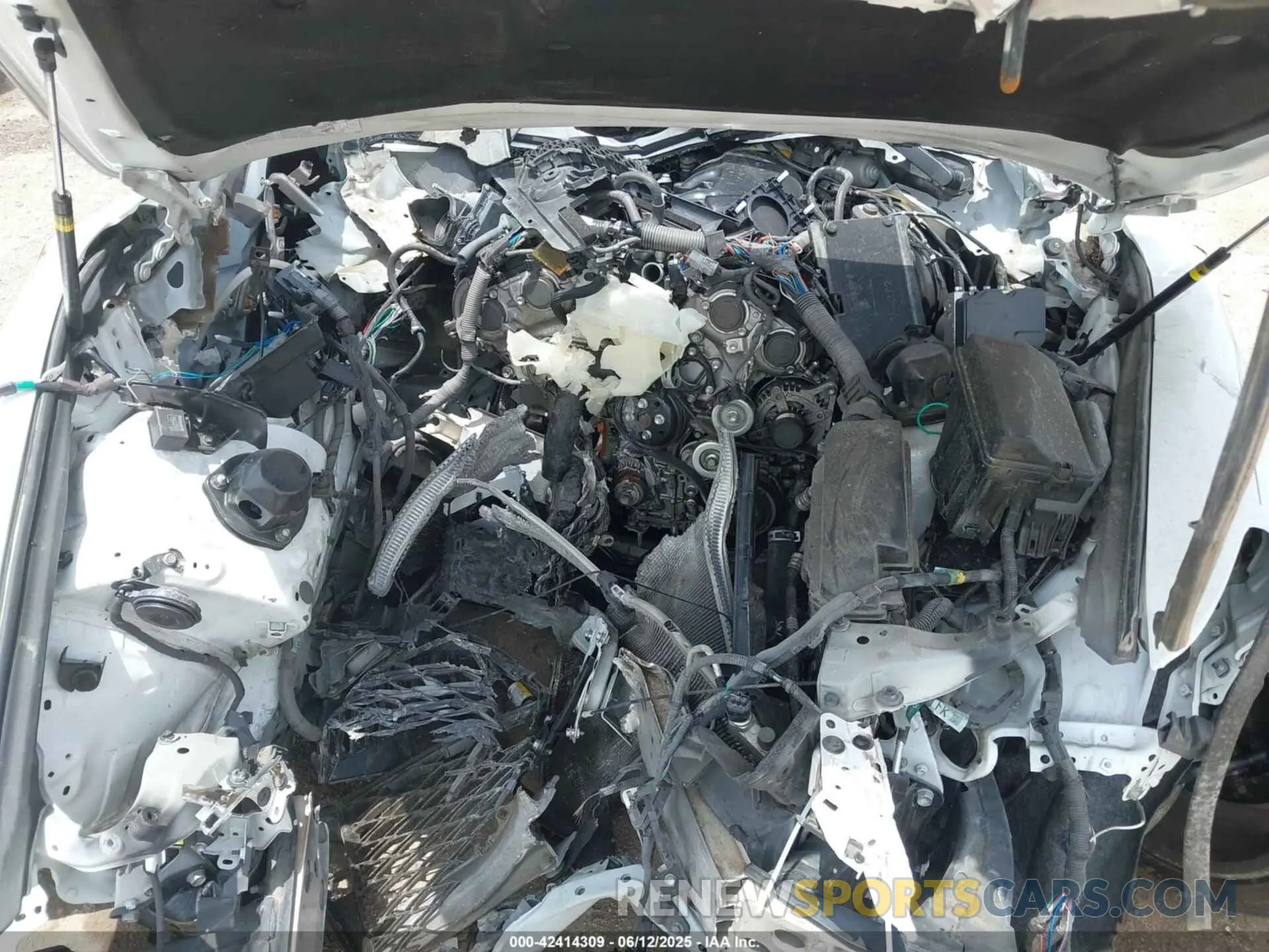 10 Photograph of a damaged car JTHBZ1D2XK5034161 LEXUS IS 350 2019
