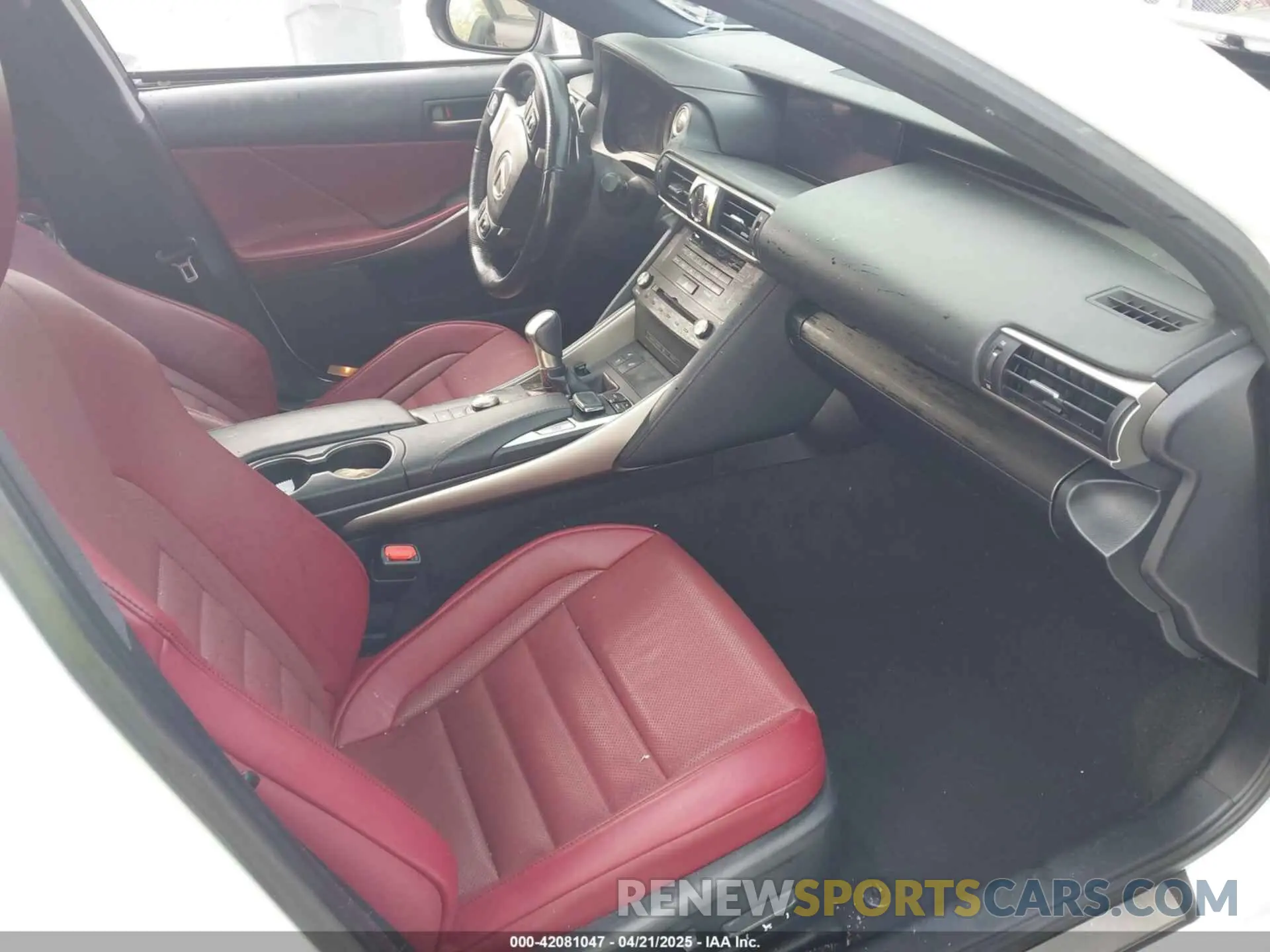 5 Photograph of a damaged car JTHGZ1B21L5036312 LEXUS IS 350 2020