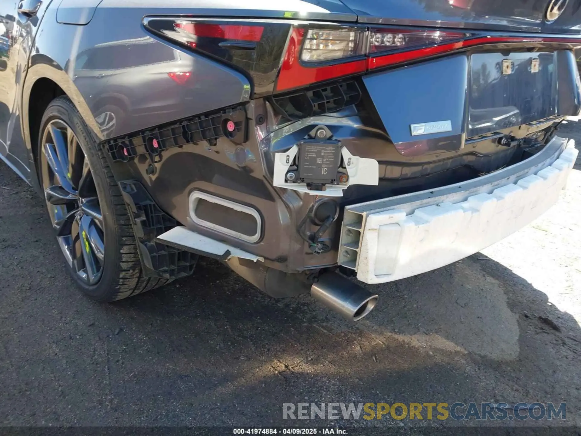 21 Photograph of a damaged car JTHGZ1E2XM5022762 LEXUS IS 350 2021