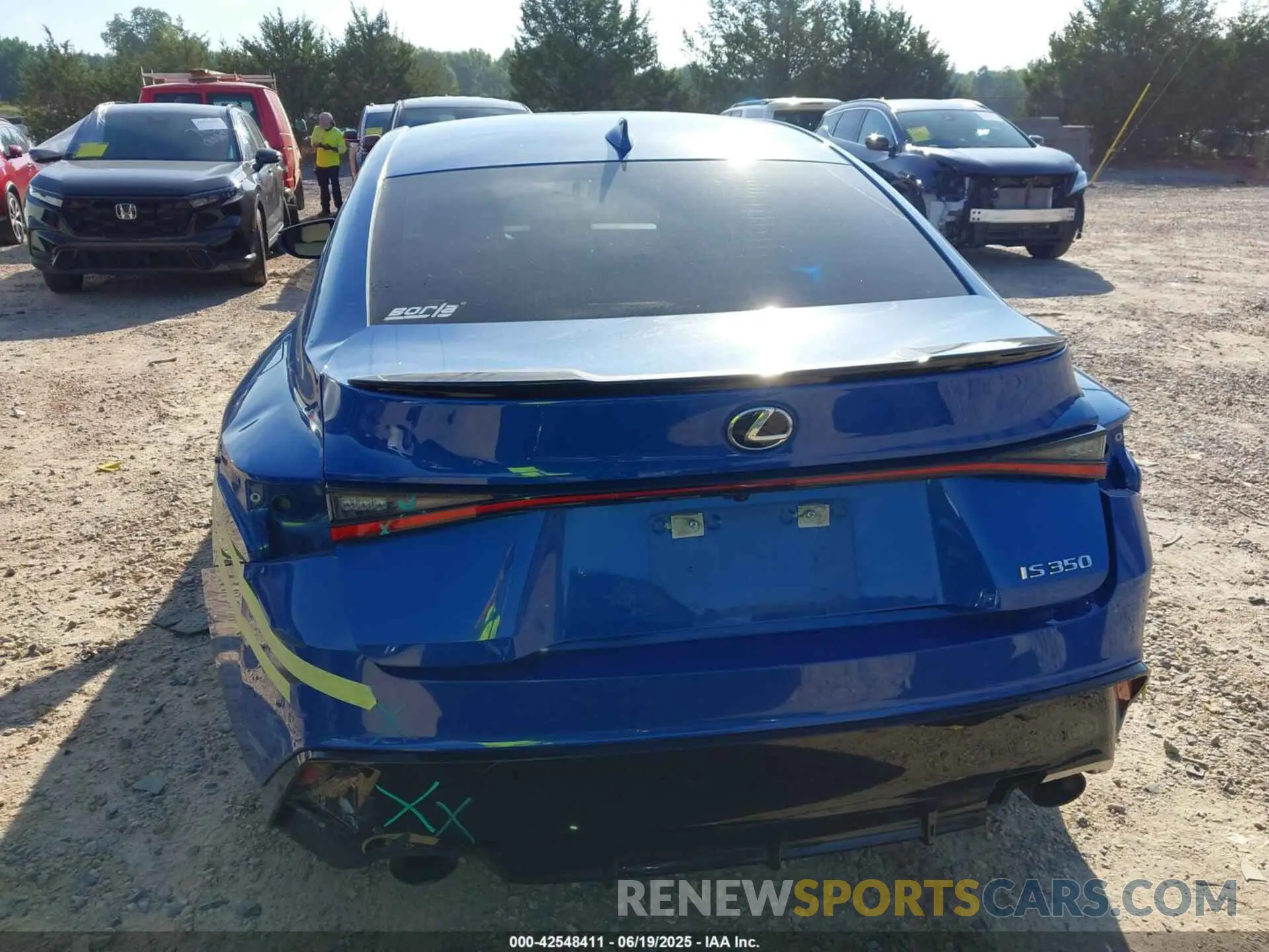 16 Photograph of a damaged car JTHGZ1B28N5058262 LEXUS IS 350 2022