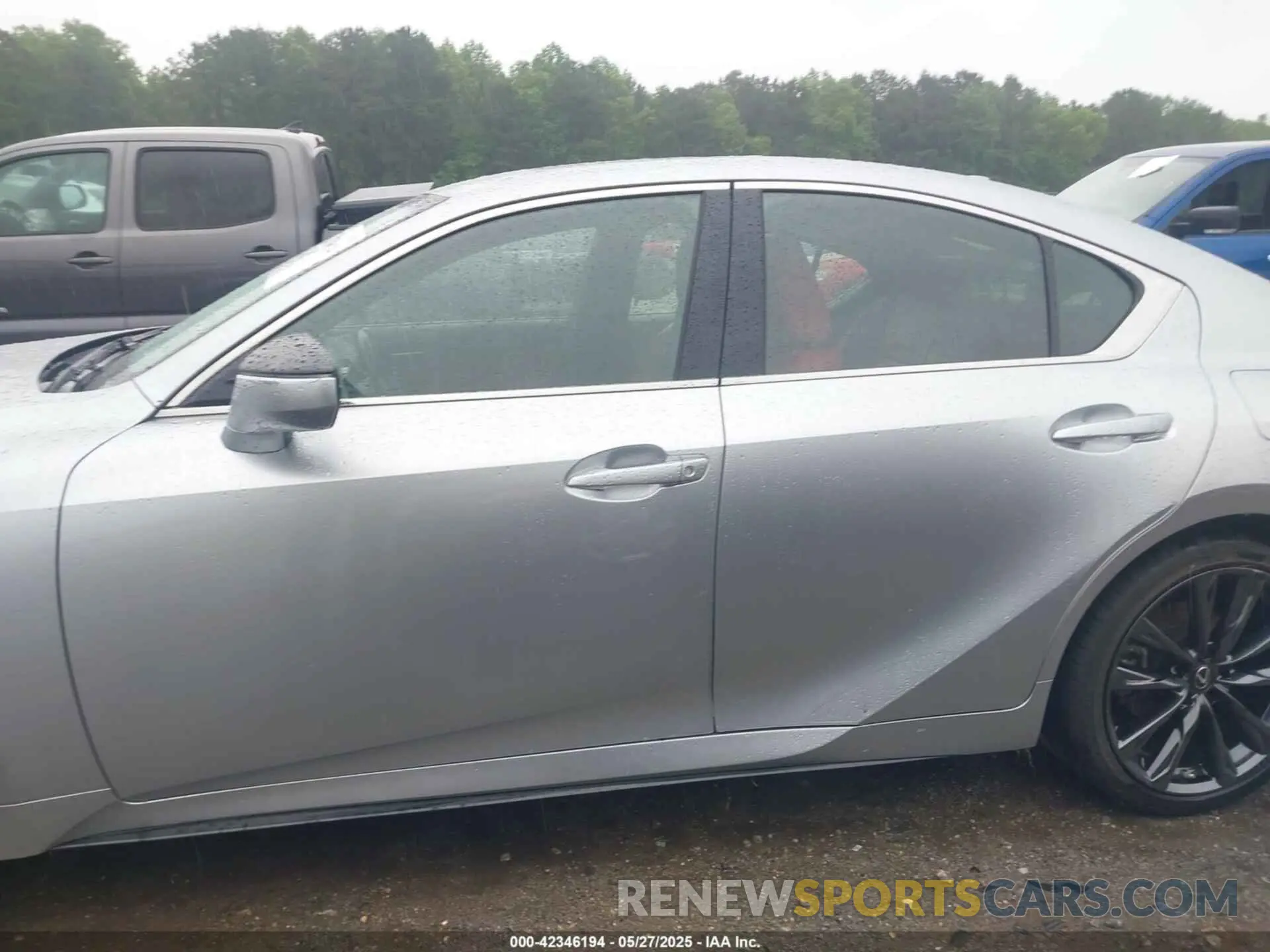 14 Photograph of a damaged car JTHGZ1E29N5023662 LEXUS IS 350 2022