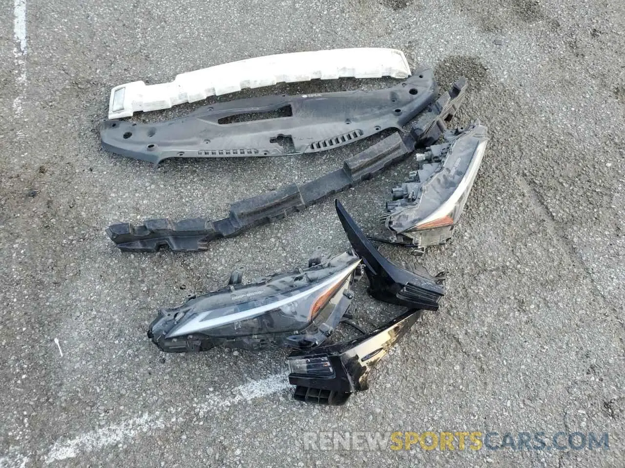 12 Photograph of a damaged car JTHGZ1B26M5042799 LEXUS IS 350 F S 2021