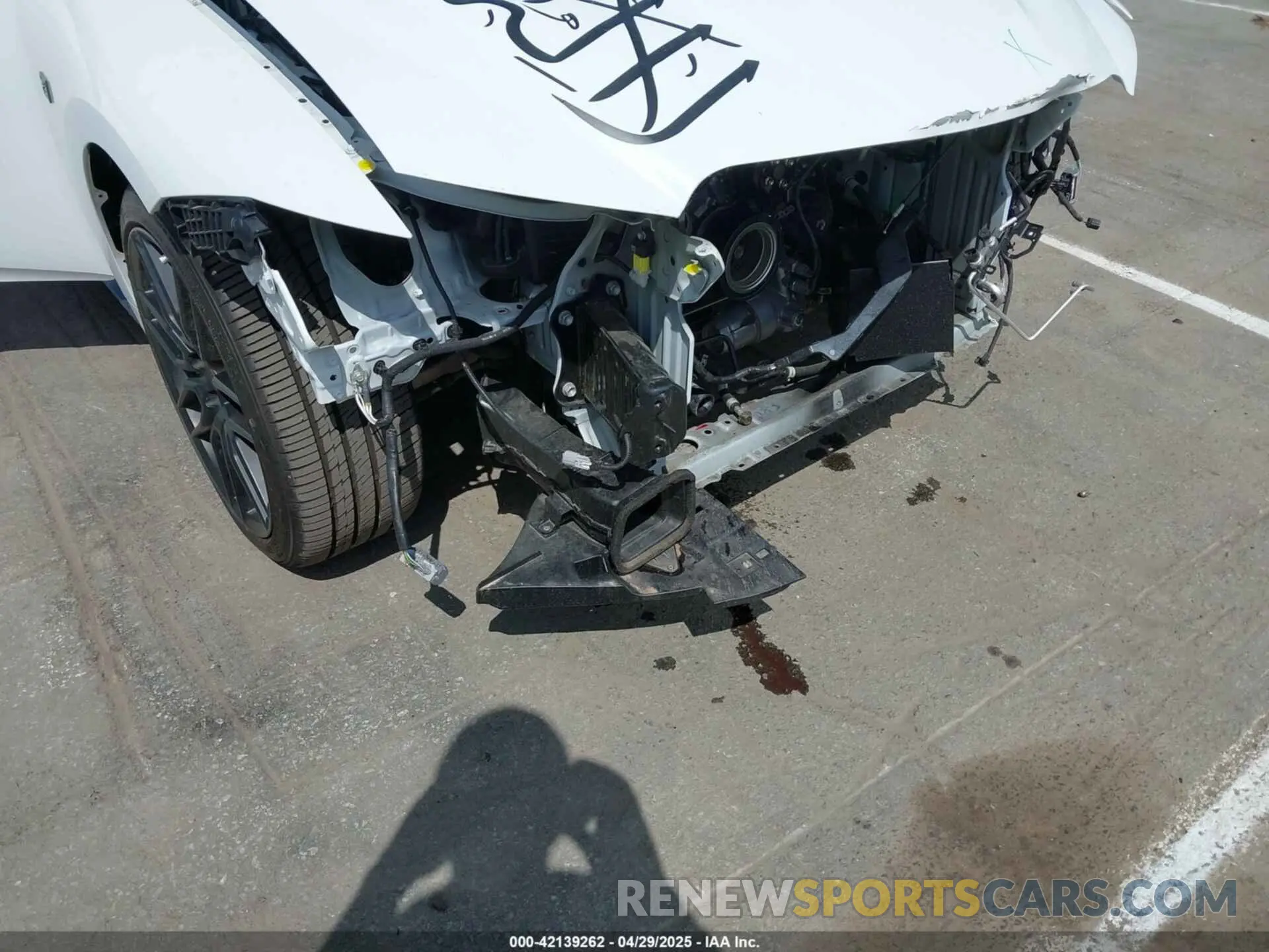 18 Photograph of a damaged car JTHAP1D27P5004186 LEXUS IS 500 2023