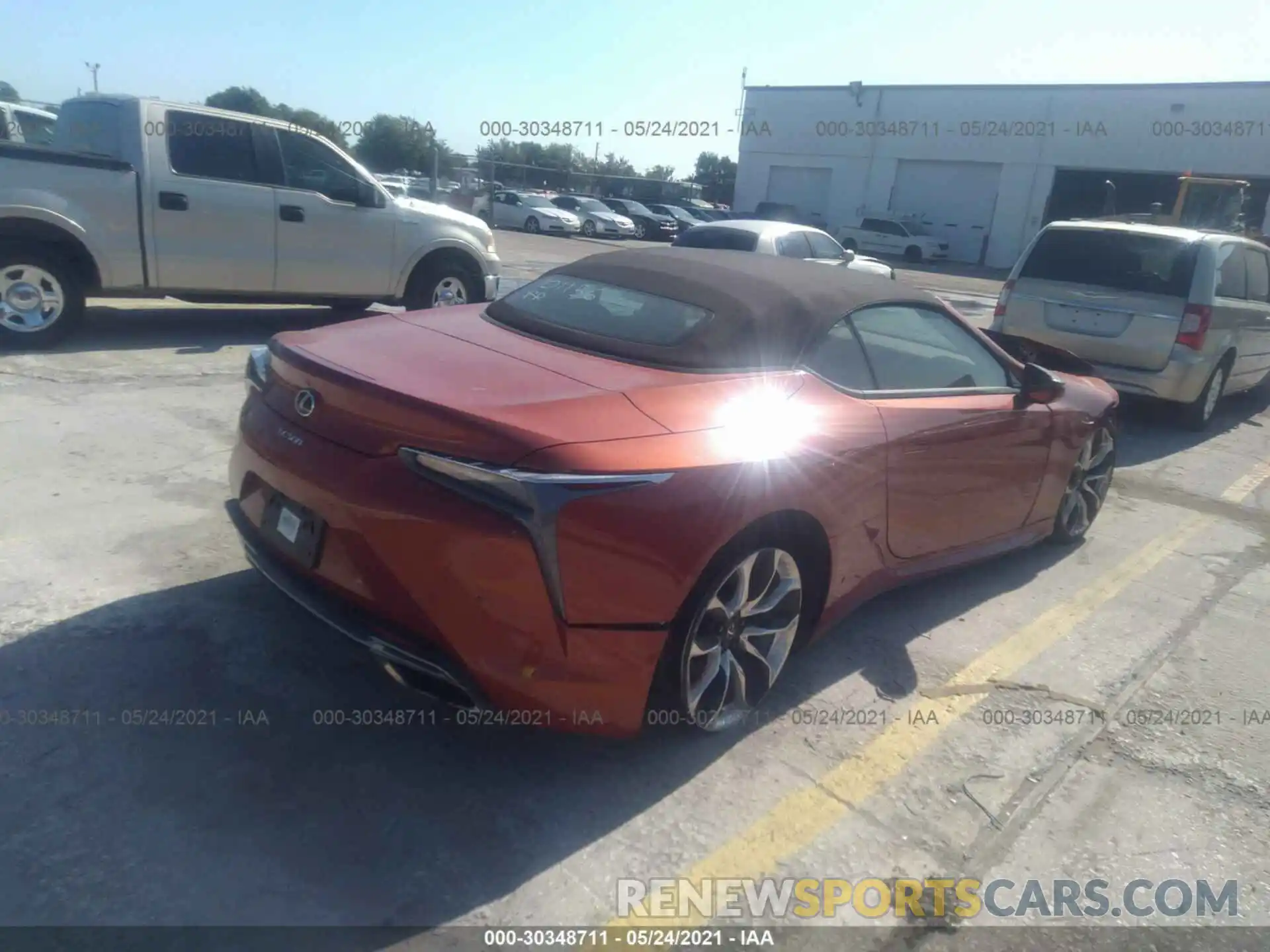 4 Photograph of a damaged car JTHKPAAY1MA101156 LEXUS LC 2021