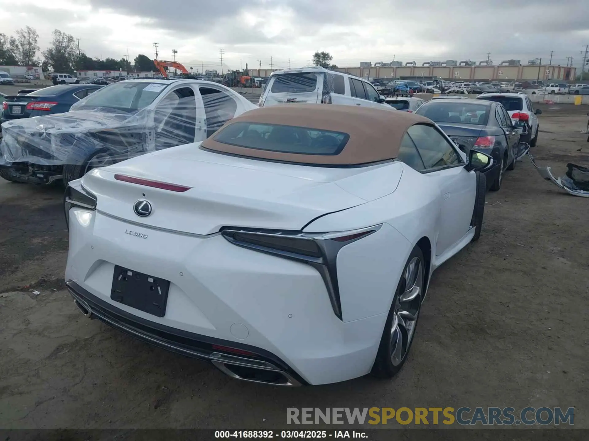 4 Photograph of a damaged car JTHKPAAY4MA101264 LEXUS LC 500 2021