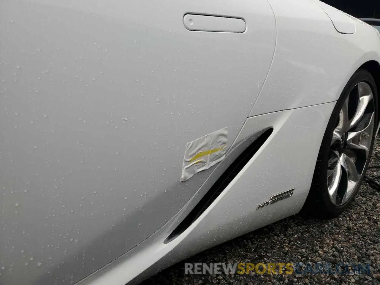 12 Photograph of a damaged car JTHBY5AY8LA001946 LEXUS LC500 2020