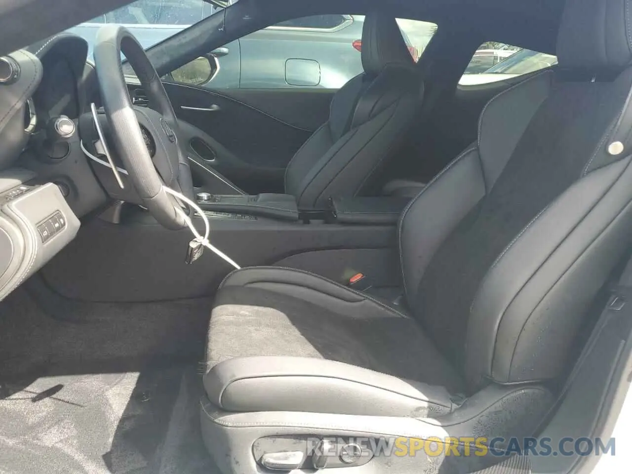 7 Photograph of a damaged car JTHBY5AY8LA001946 LEXUS LC500 2020