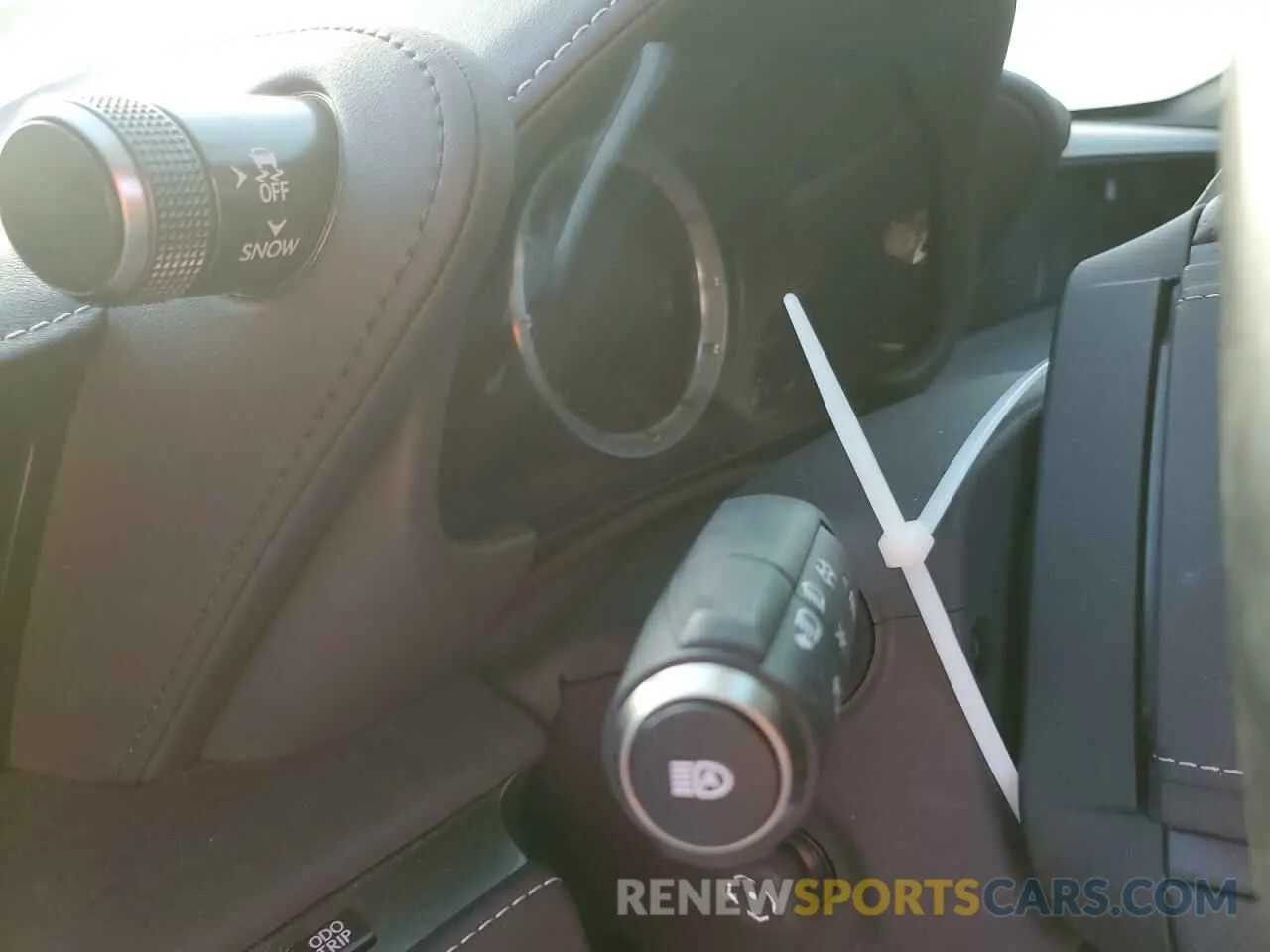 9 Photograph of a damaged car JTHKPAAY1MA103859 LEXUS LC500 2021