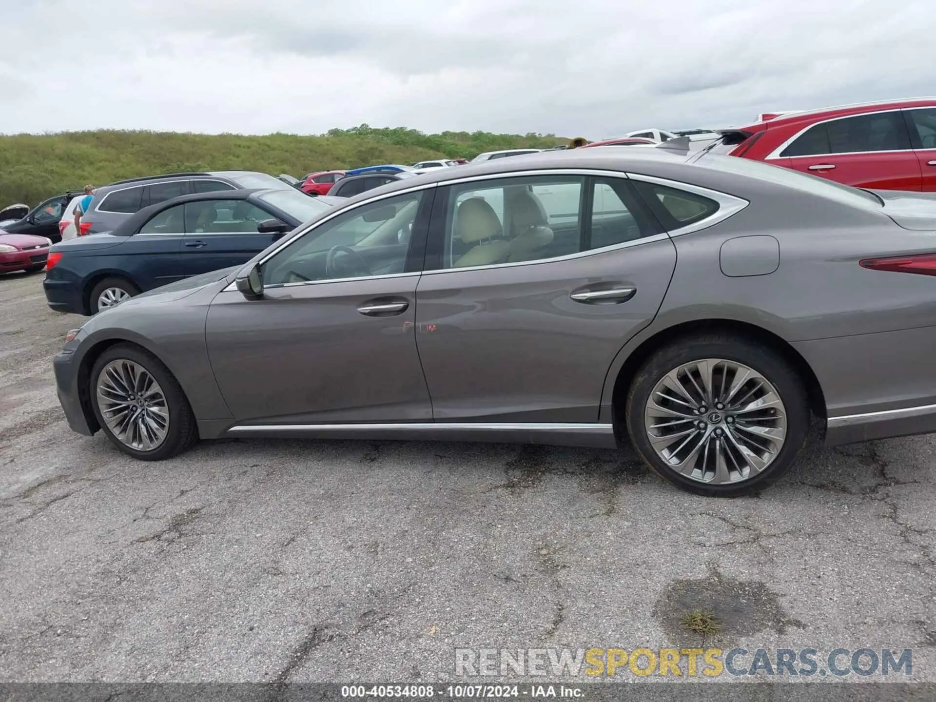 14 Photograph of a damaged car JTHB51FF3K5010148 LEXUS LS 2019