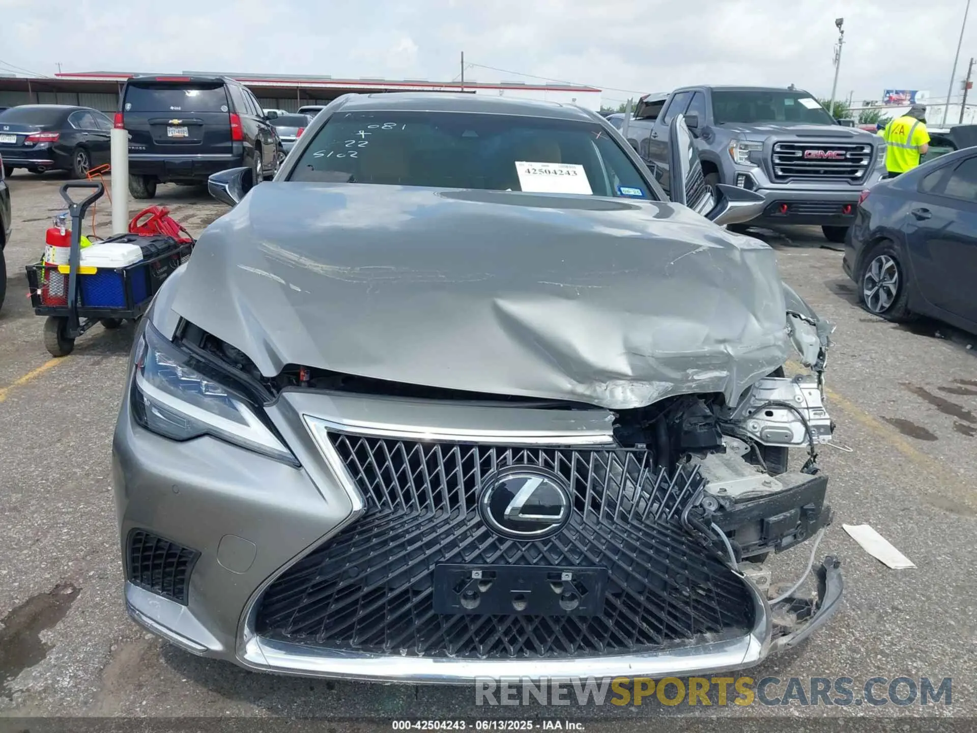 11 Photograph of a damaged car JTHD51FFXM5015102 LEXUS LS 500 2021
