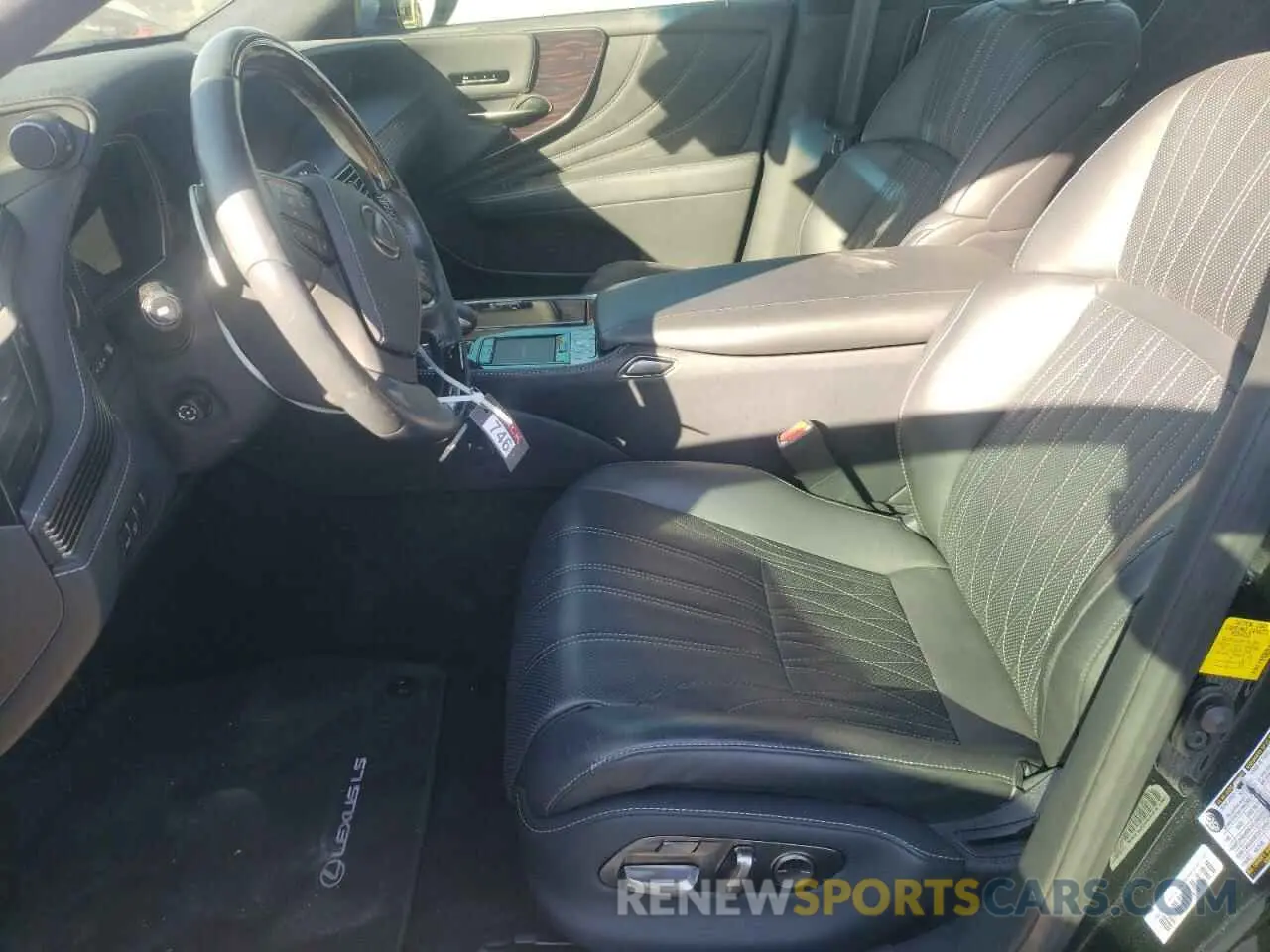 7 Photograph of a damaged car JTHB51FF0K5009216 LEXUS LS500 2019