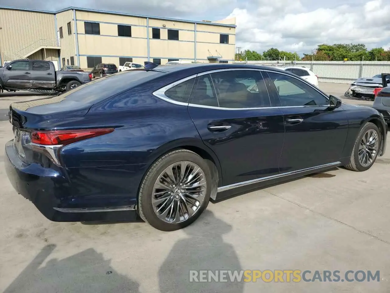 3 Photograph of a damaged car JTHB51FF2K5009699 LEXUS LS500 2019