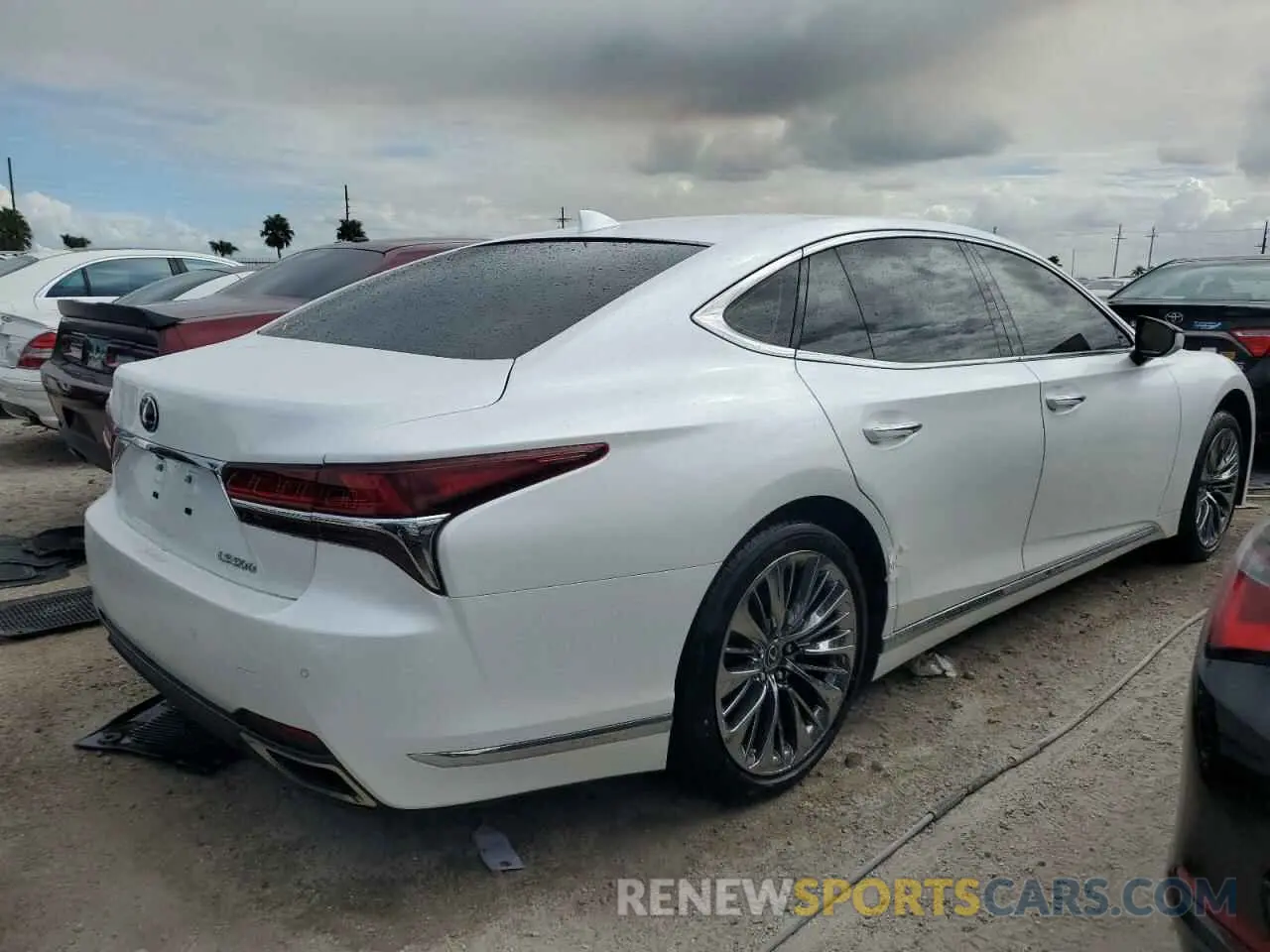 3 Photograph of a damaged car JTHB51FF4K5007906 LEXUS LS500 2019