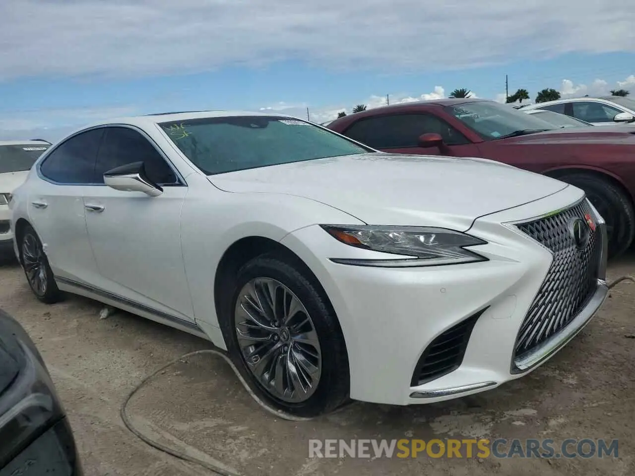 4 Photograph of a damaged car JTHB51FF4K5007906 LEXUS LS500 2019