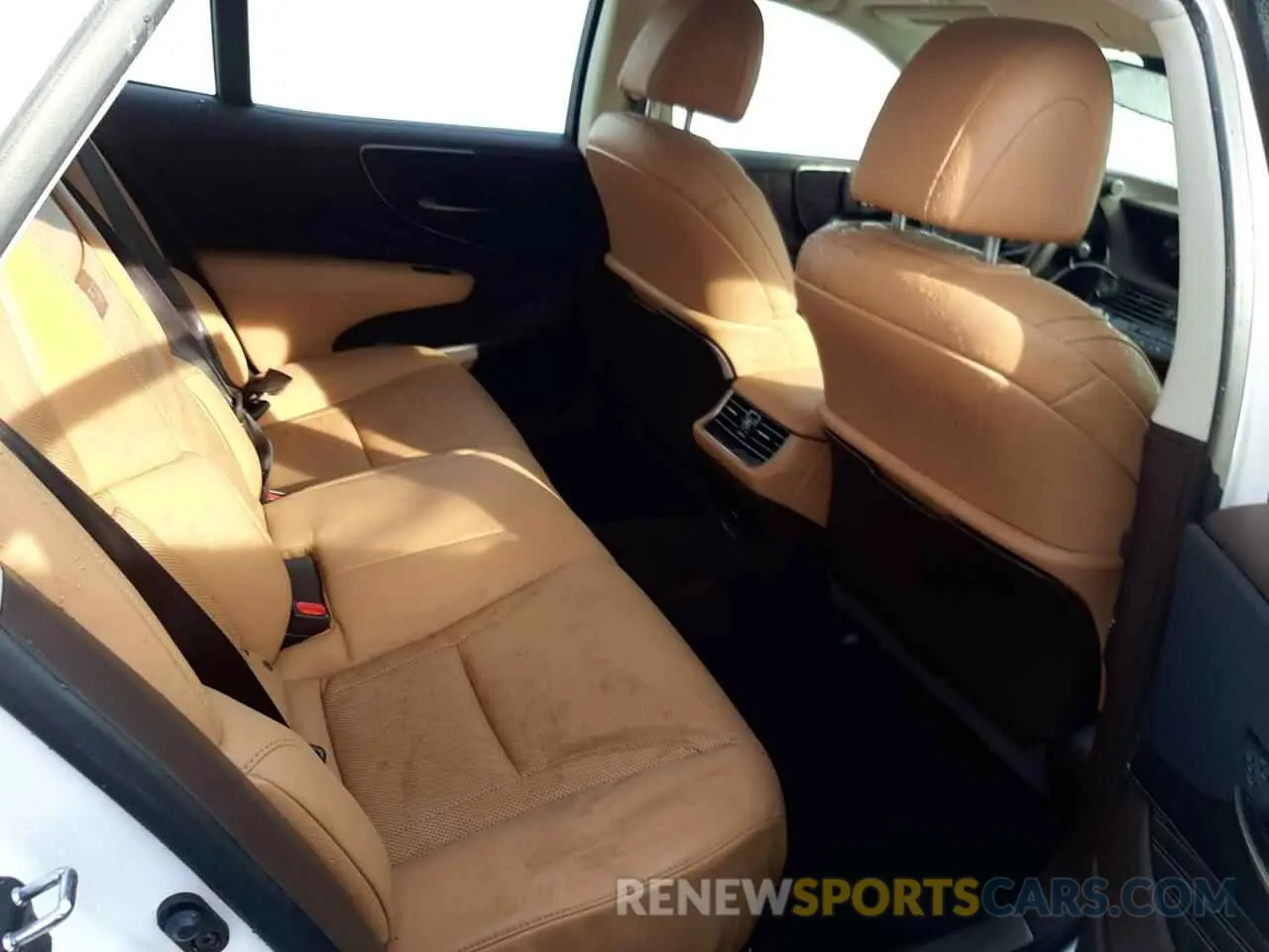 6 Photograph of a damaged car JTHB51FF8K5008086 LEXUS LS500 2019
