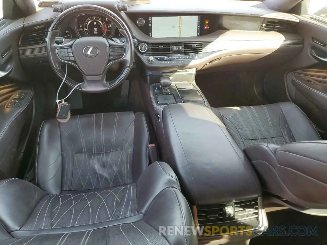 8 Photograph of a damaged car JTHB51FF9K5008940 LEXUS LS500 2019