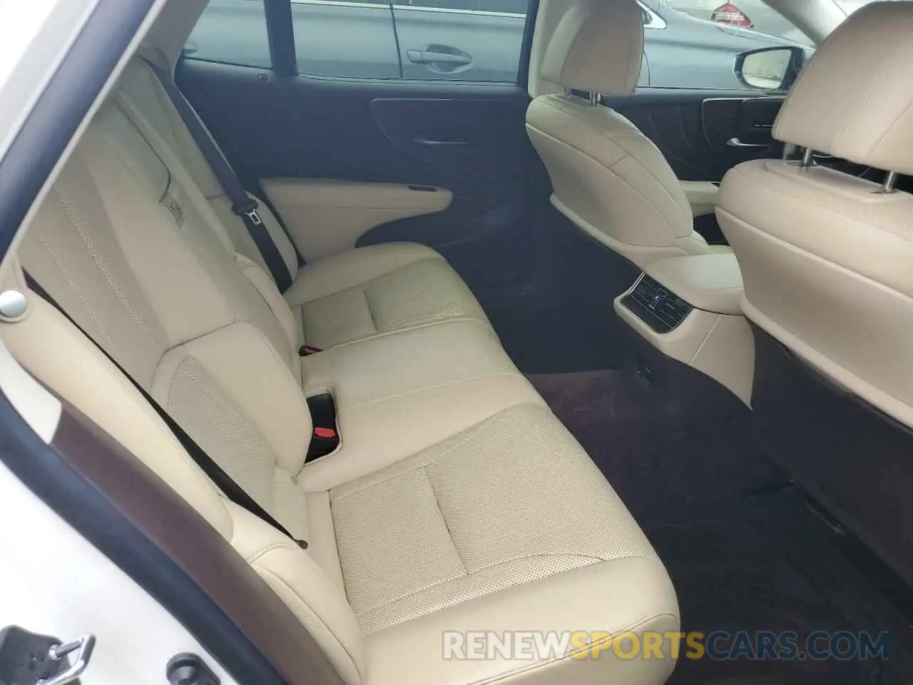 10 Photograph of a damaged car JTHB51FFXK5009417 LEXUS LS500 2019