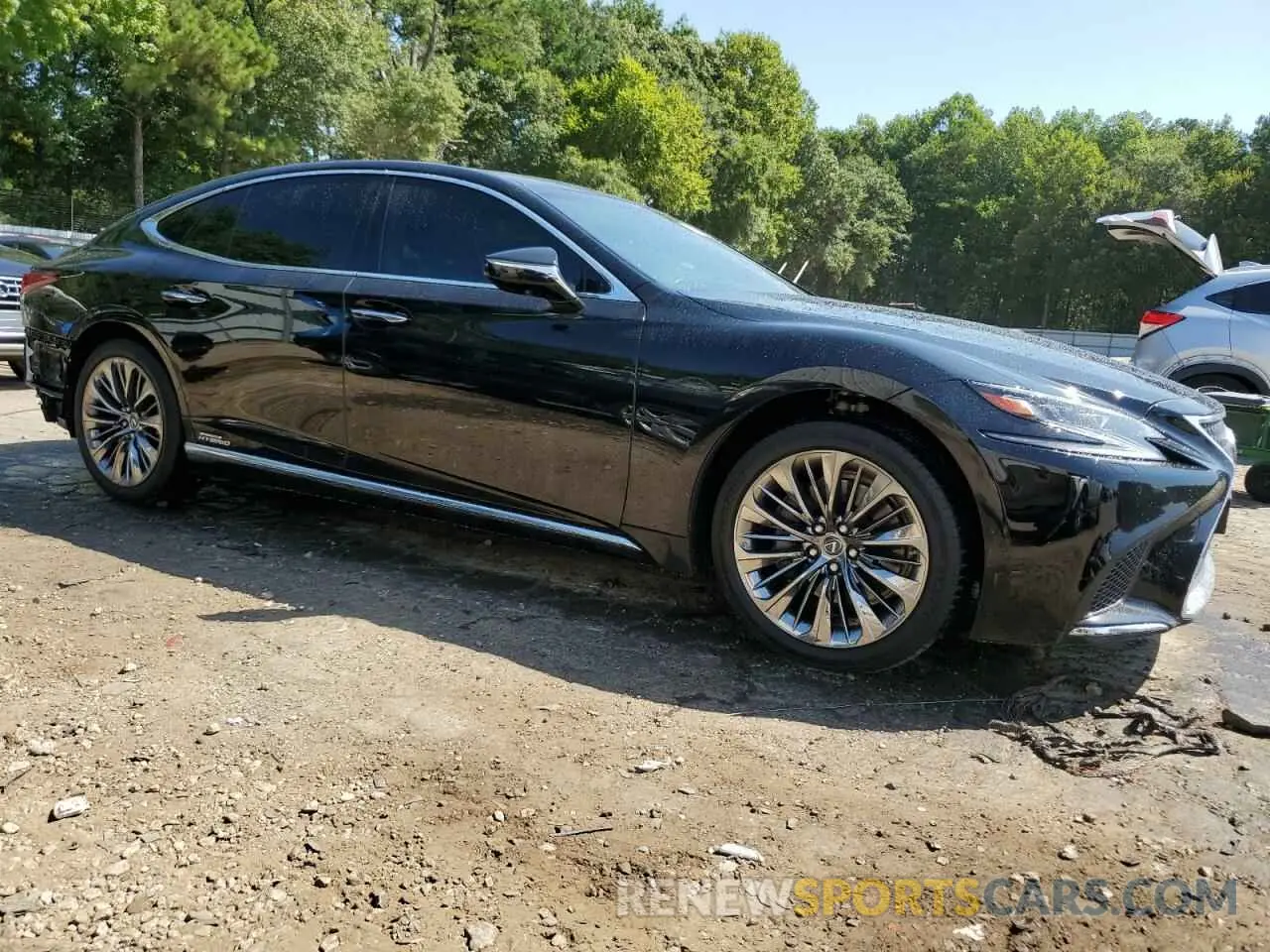 4 Photograph of a damaged car JTHBY1FF0K5004329 LEXUS LS500 2019