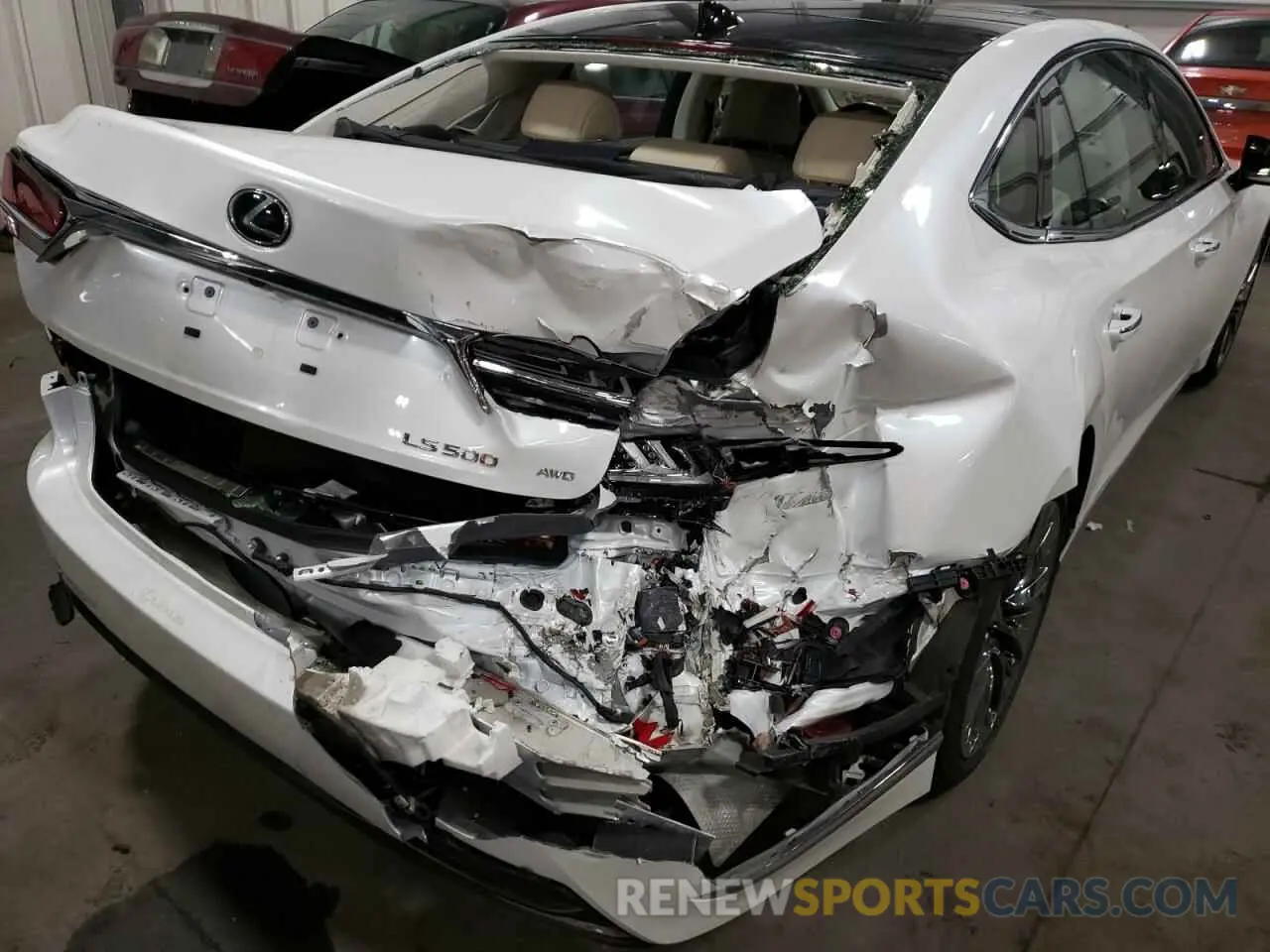 9 Photograph of a damaged car JTHC51FF4K5006971 LEXUS LS500 2019