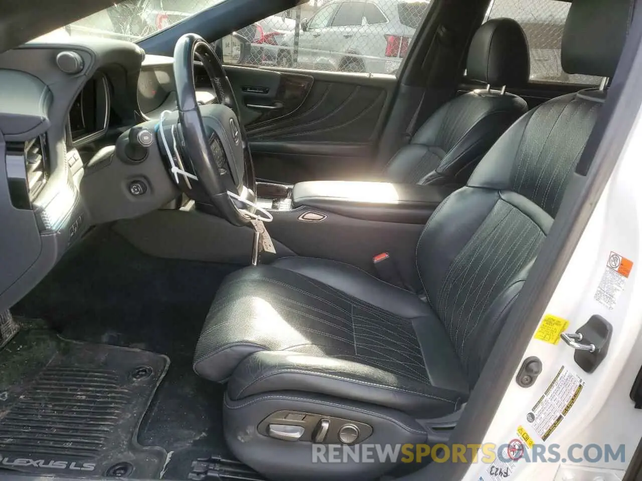 7 Photograph of a damaged car JTHC5LFF8K5005625 LEXUS LS500 2019