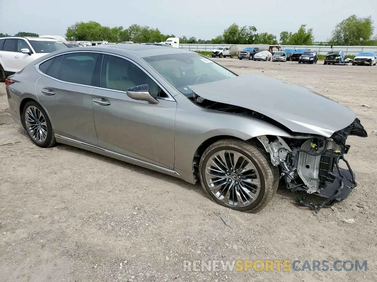 4 Photograph of a damaged car JTHD51FF0L5011509 LEXUS LS500 2020