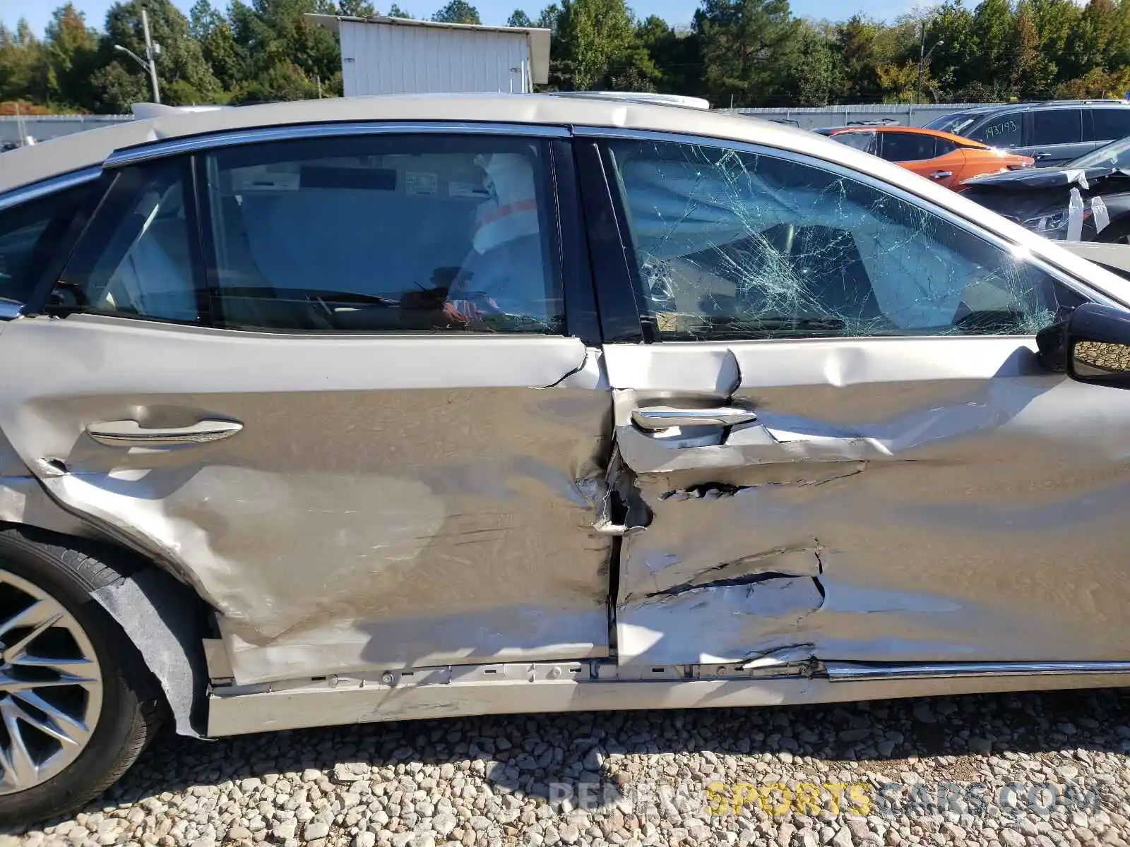 9 Photograph of a damaged car JTHD51FF6L5011045 LEXUS LS500 2020