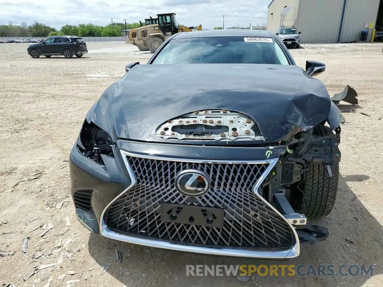 5 Photograph of a damaged car JTHD51FF8L5011080 LEXUS LS500 2020