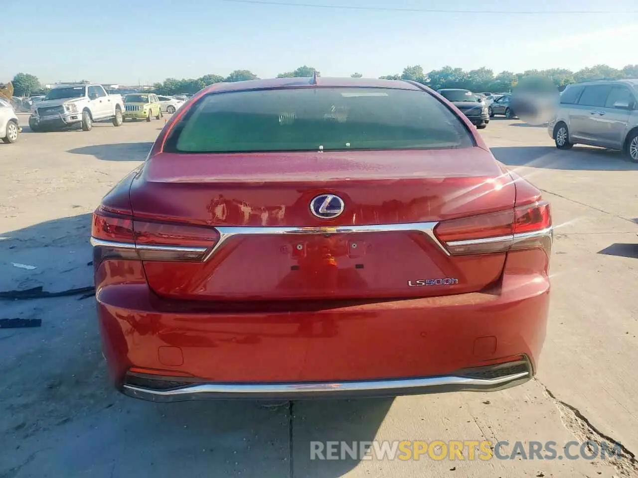 6 Photograph of a damaged car JTHEYLFF1L5008514 LEXUS LS500 2020