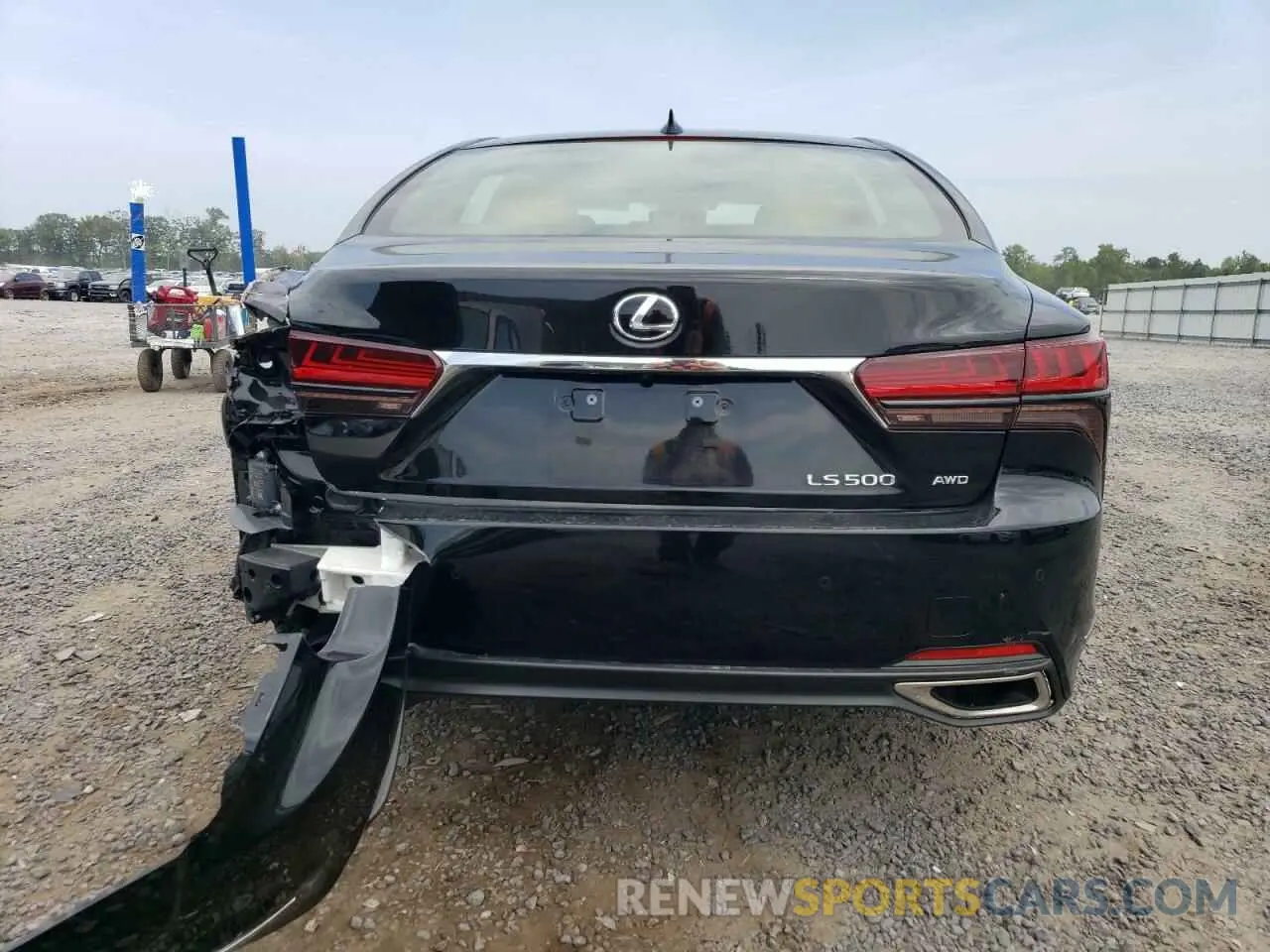6 Photograph of a damaged car JTHD51GF8M5008700 LEXUS LS500 2021