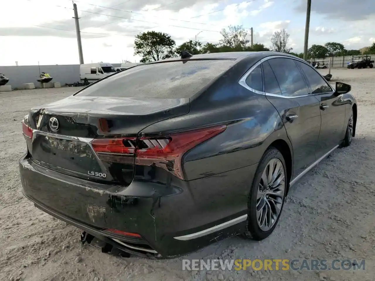 4 Photograph of a damaged car JTHG5LFF2M5014566 LEXUS LS500 2021