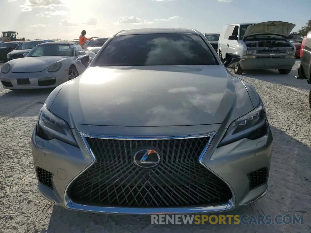 5 Photograph of a damaged car JTHD51FFXN5017708 LEXUS LS500 2022