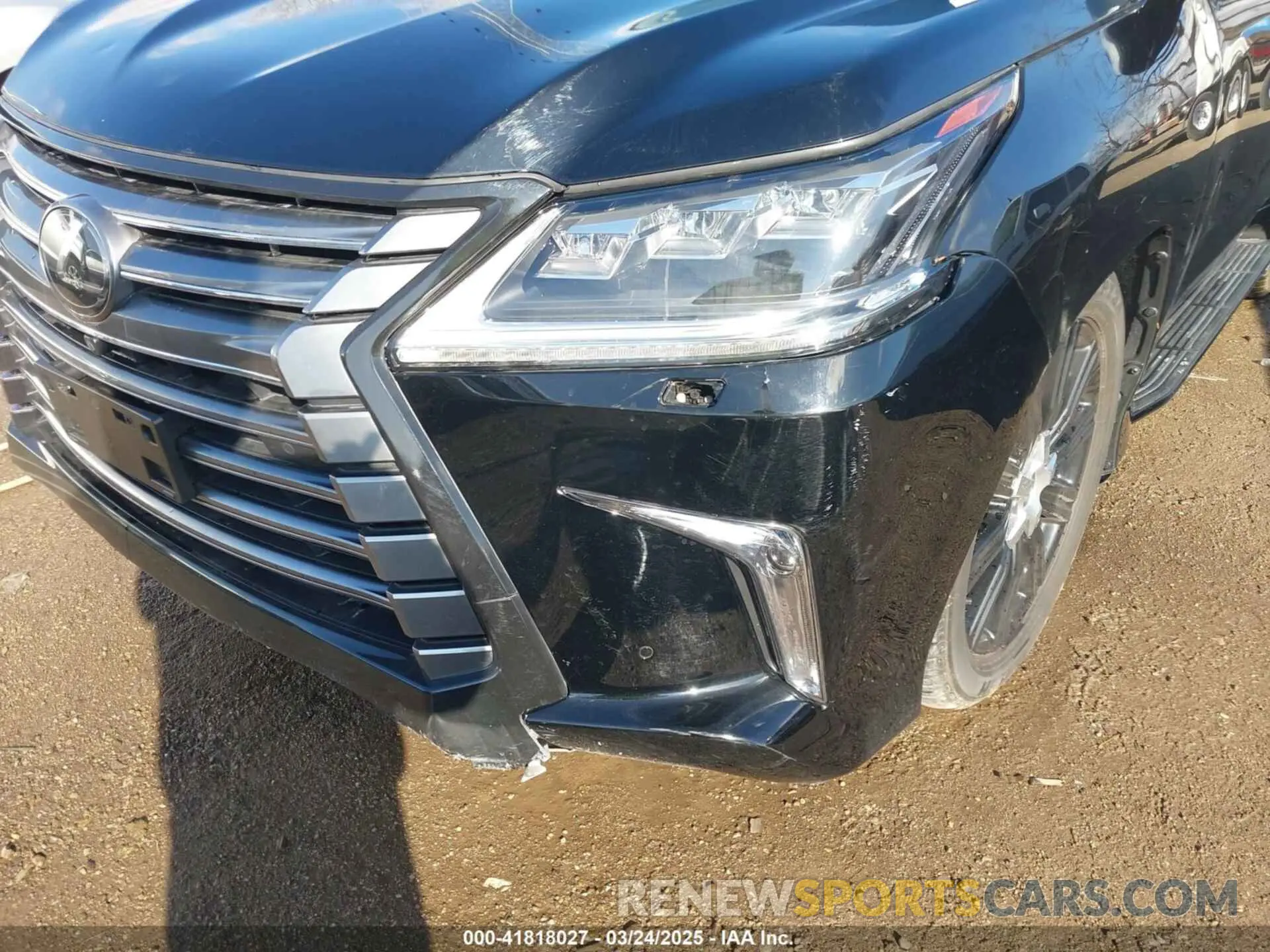 5 Photograph of a damaged car JTJDY7AX8L4319302 LEXUS LX 570 2020