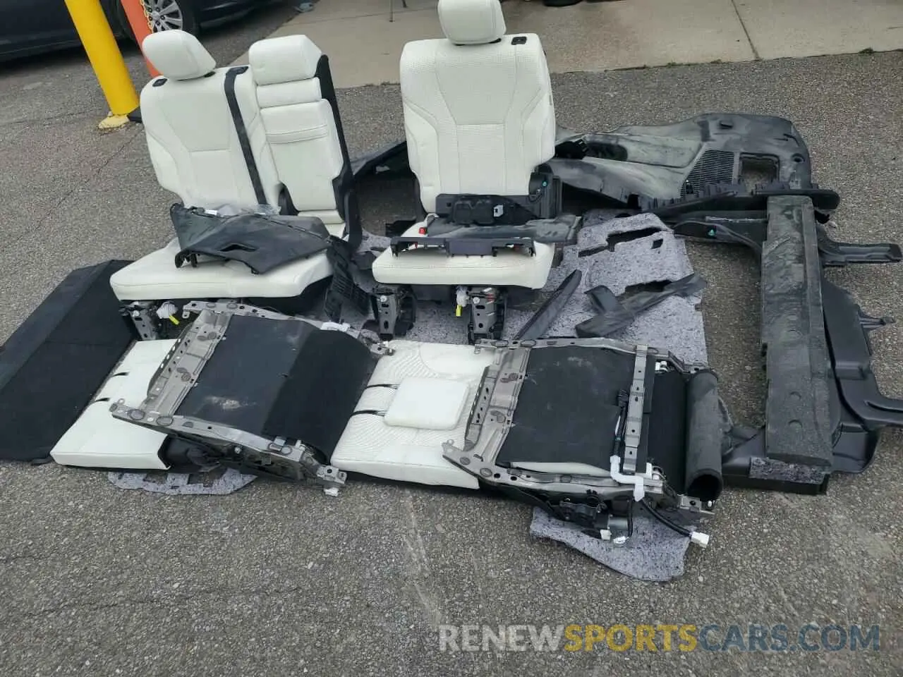 15 Photograph of a damaged car JTJGB7CXXP4033520 LEXUS LX 600 BAS 2023