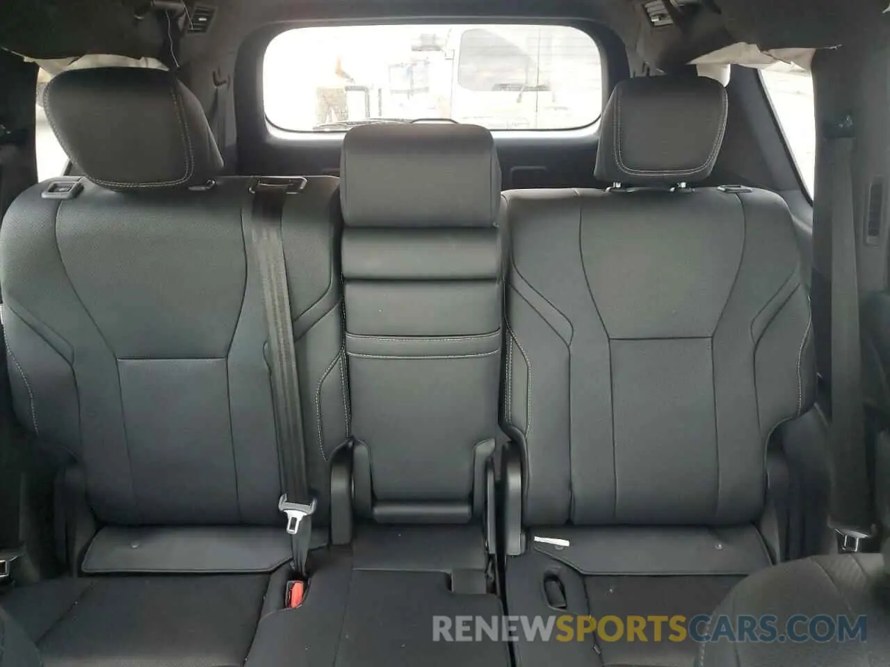10 Photograph of a damaged car JTJGB7CX2R4052260 LEXUS LX 600 BAS 2024