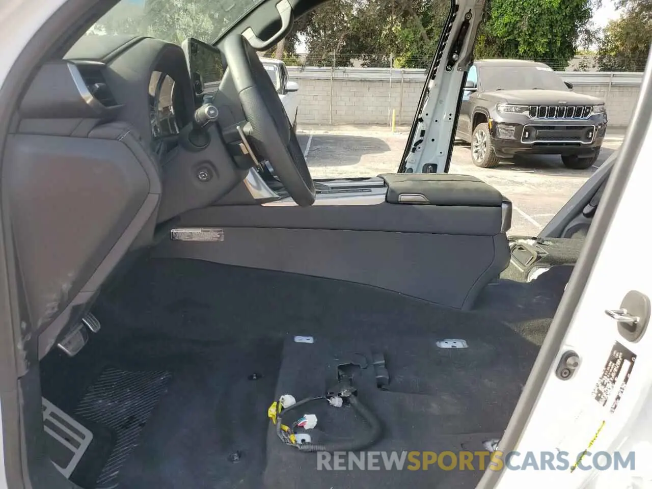 7 Photograph of a damaged car JTJMB7CX8R4041167 LEXUS LX 600 BAS 2024