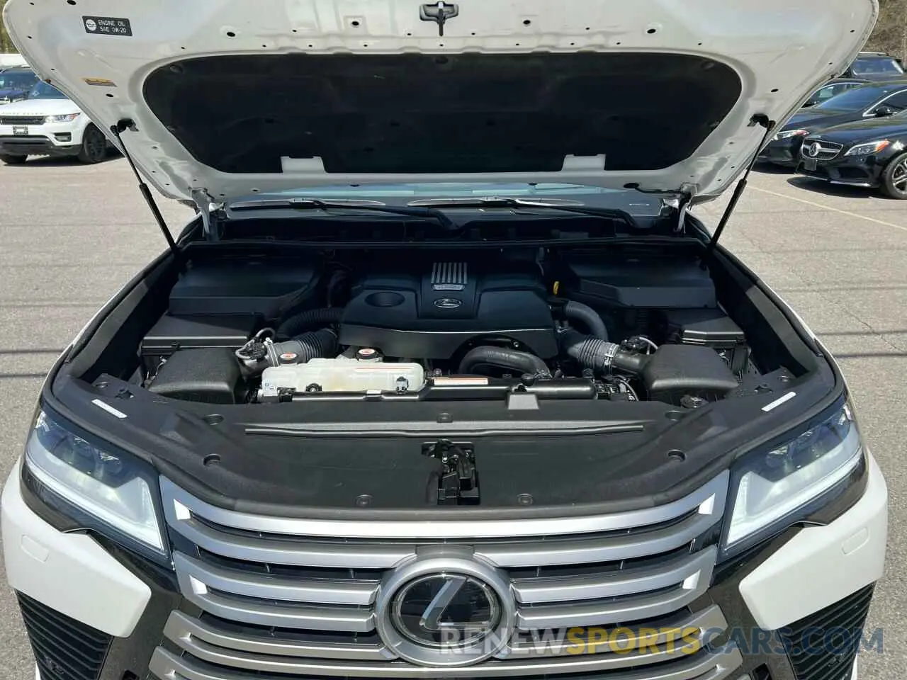 8 Photograph of a damaged car JTJLBACX7N4010480 LEXUS LX 600 ULT 2022