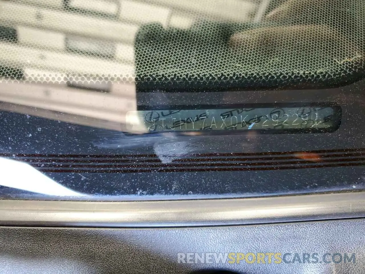 13 Photograph of a damaged car JTJHY7AX0K4292290 LEXUS LX570 2019