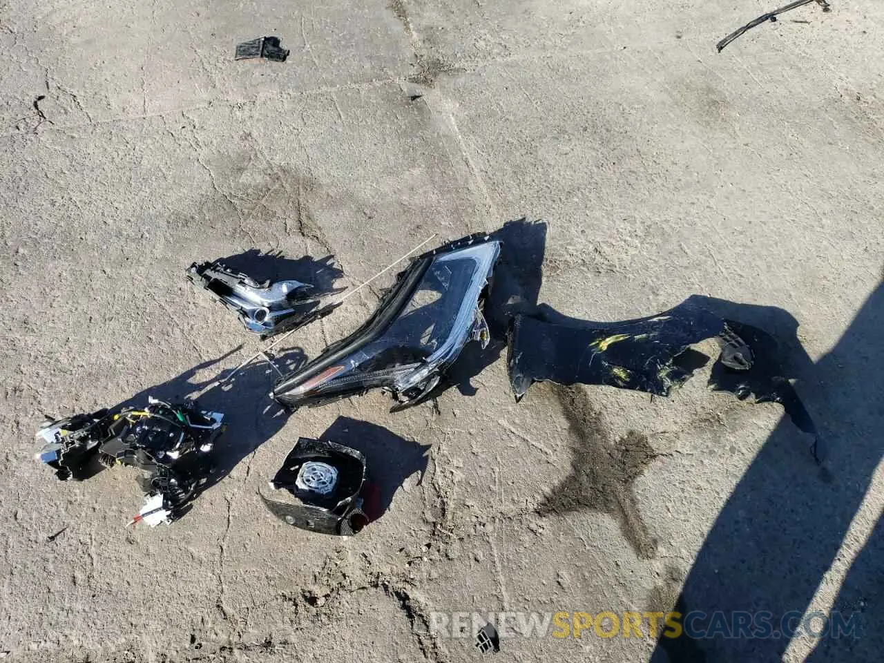 13 Photograph of a damaged car JTJHY7AXXK4287677 LEXUS LX570 2019