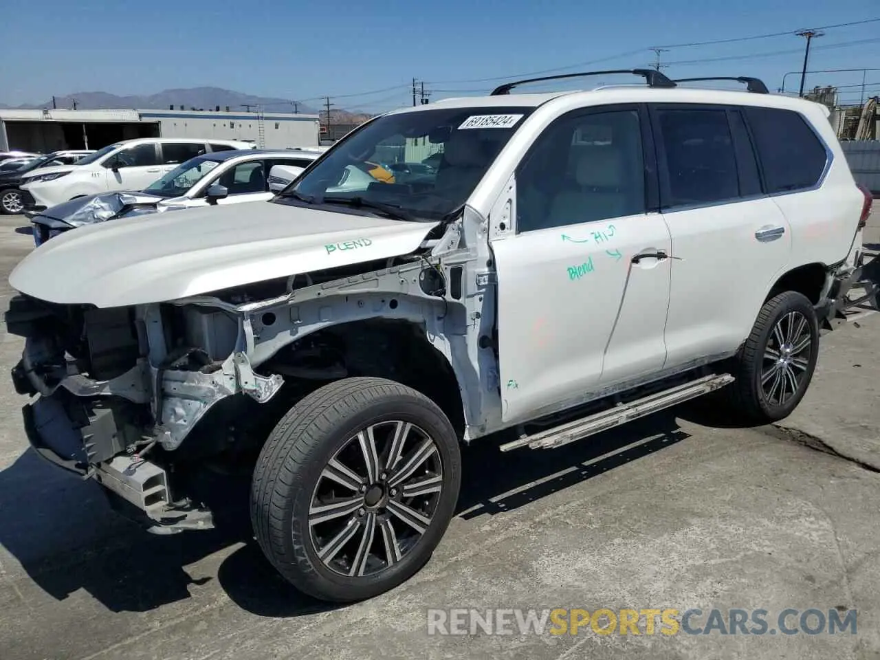 1 Photograph of a damaged car JTJDY7AX5L4319404 LEXUS LX570 2020
