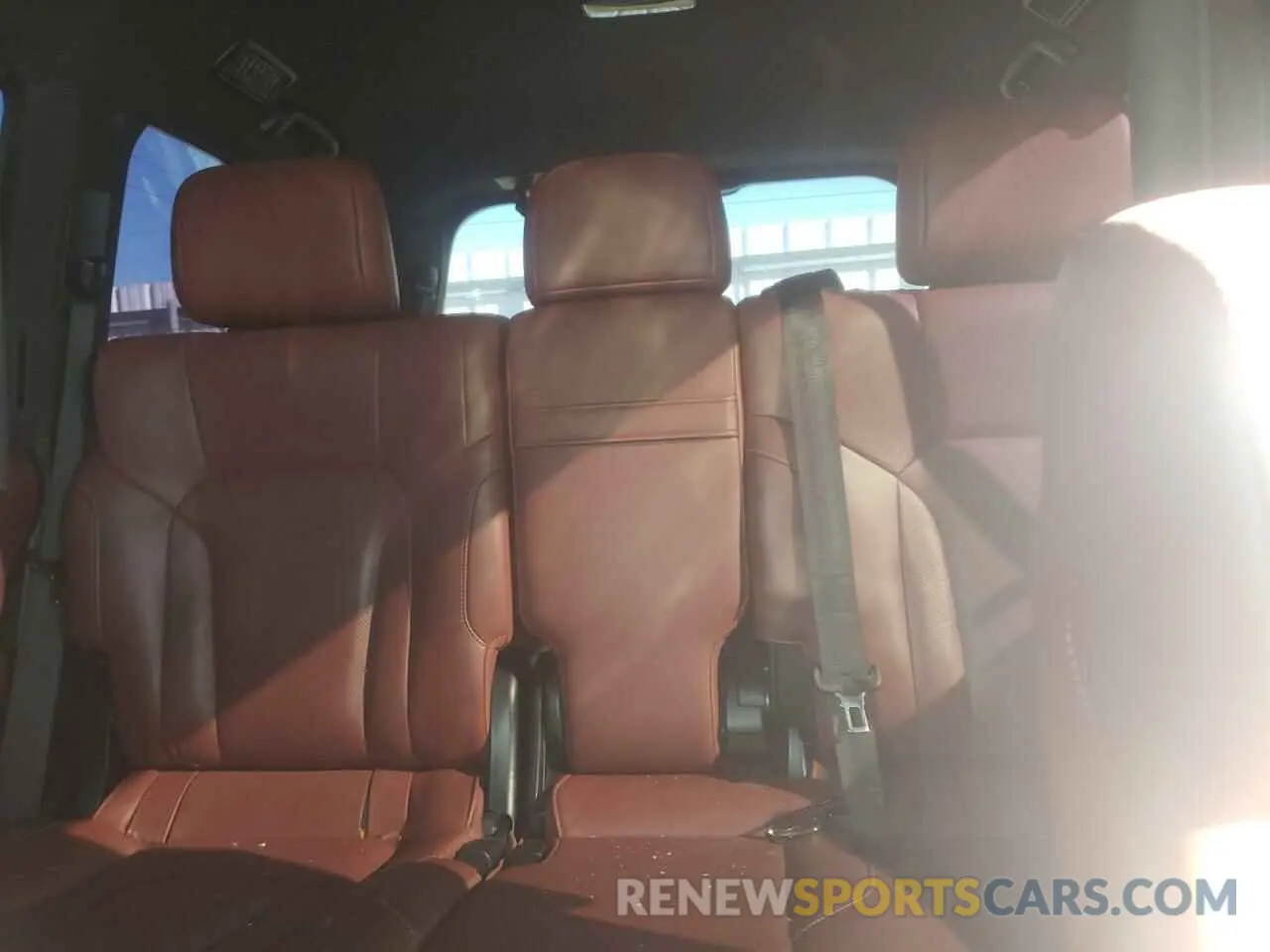 10 Photograph of a damaged car JTJDY7AX9L4332897 LEXUS LX570 2020