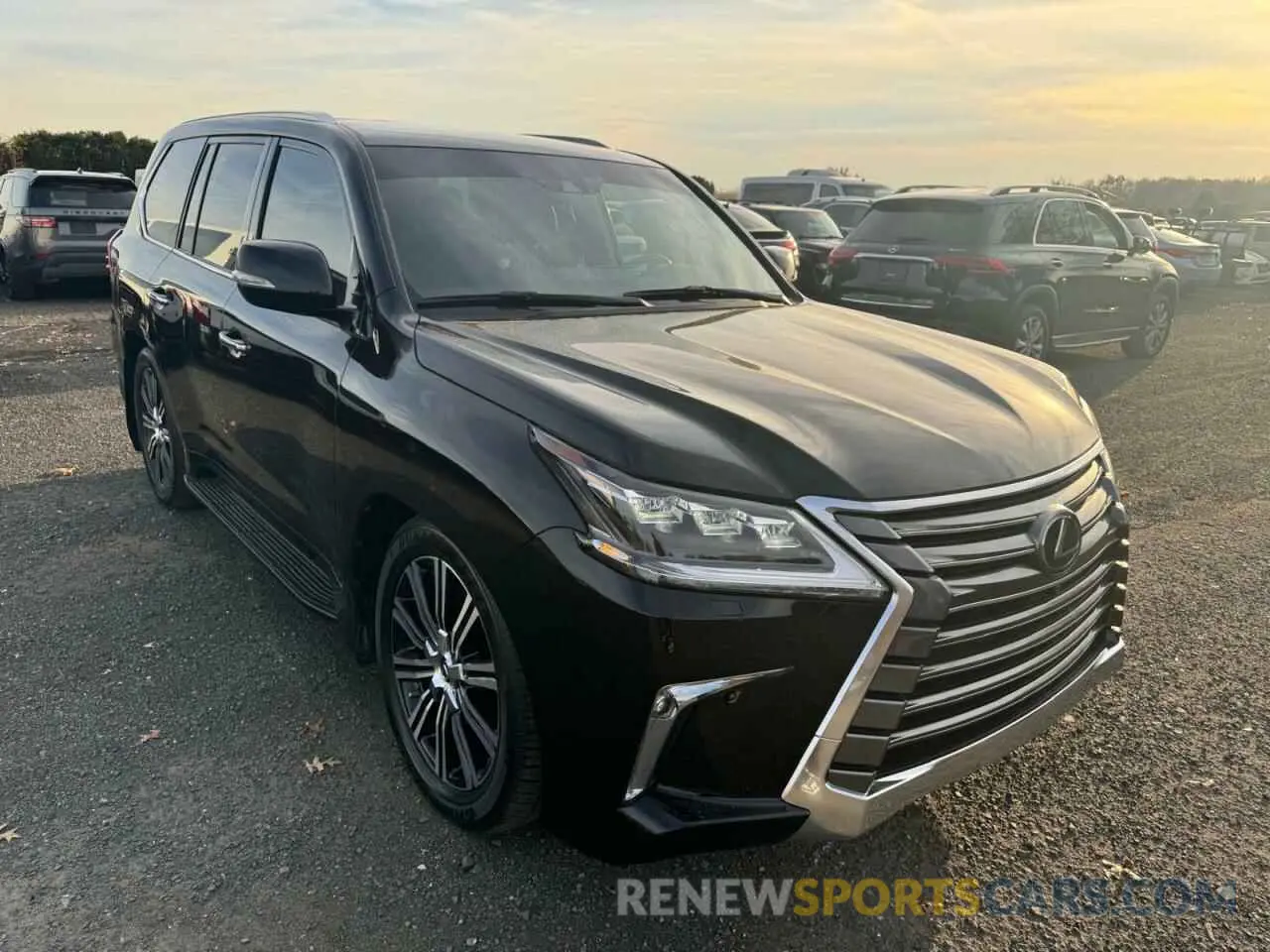 4 Photograph of a damaged car JTJDY7AXXL4315137 LEXUS LX570 2020
