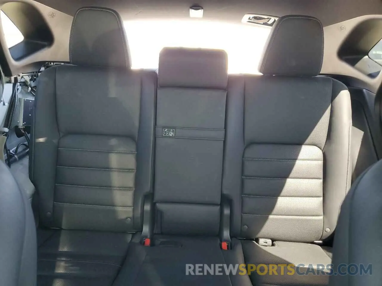 10 Photograph of a damaged car JTJBARBZ0K2189565 LEXUS NX 2019