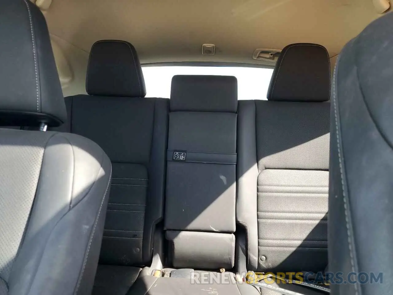 10 Photograph of a damaged car JTJBARBZ5K2189772 LEXUS NX 2019
