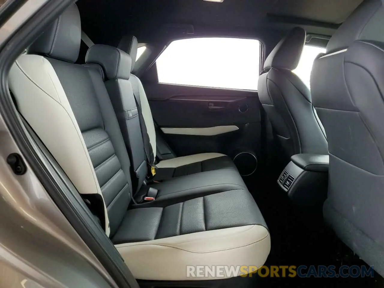 11 Photograph of a damaged car JTJYARBZ4K2154490 LEXUS NX 2019